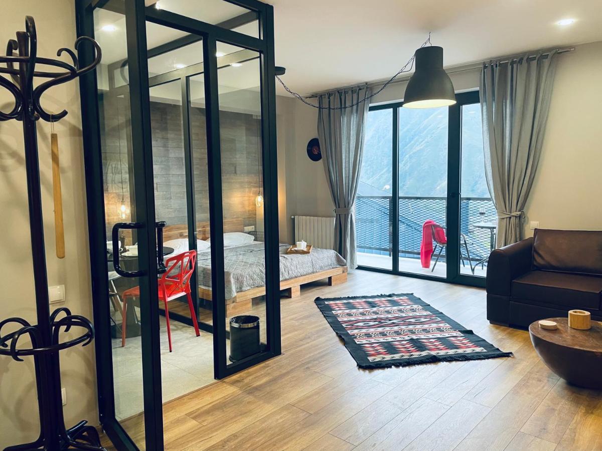Kazbegi Stylish Apartment エクステリア 写真