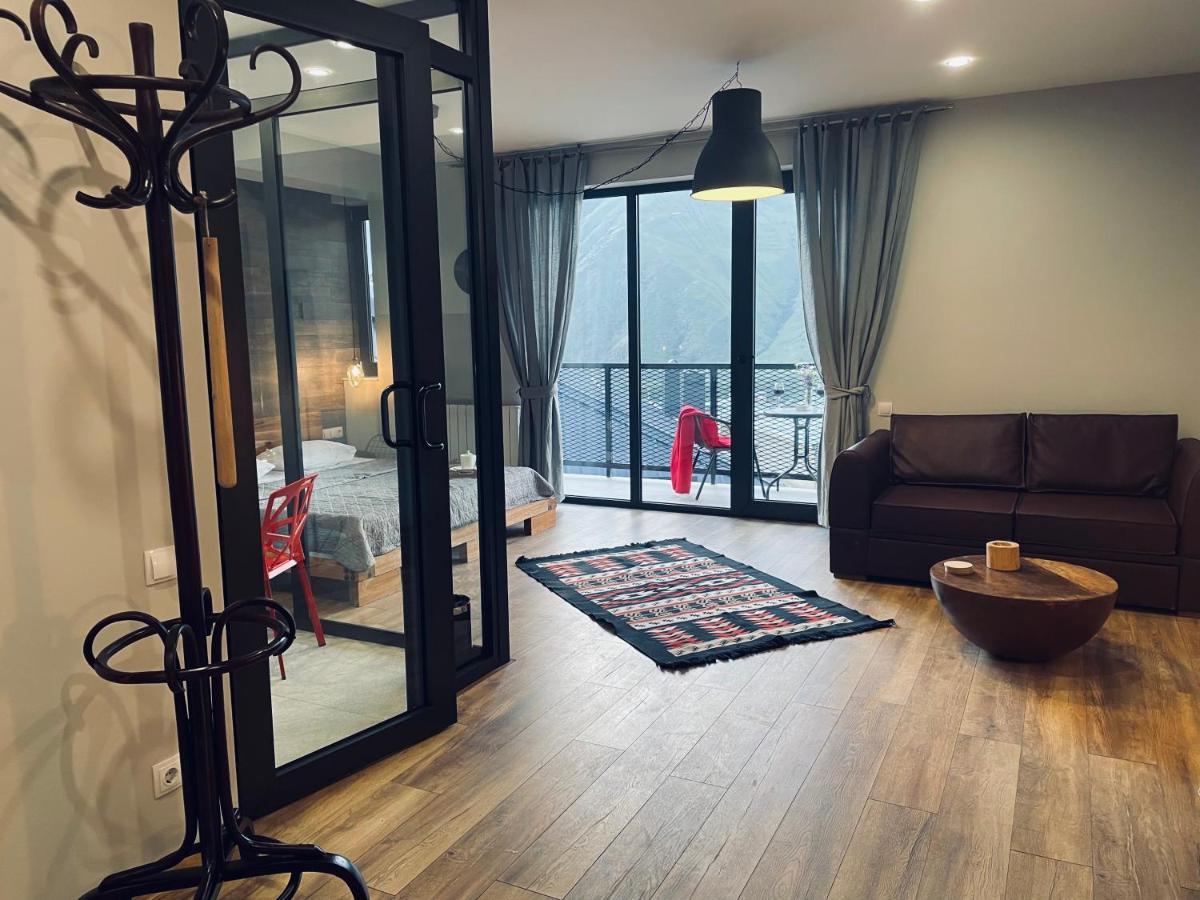Kazbegi Stylish Apartment エクステリア 写真